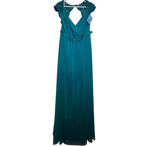 NWT David's Bridal Gown Style F19505 Oasis - Size 18 - Picture 16 of 16